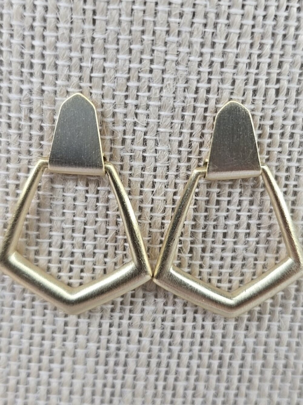Kendra Scott Paxton Drop Earrings Gold Tone Lightweight Post Hoops No Stone *EUC